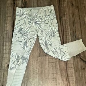 PINK by Victoria Secret leggings